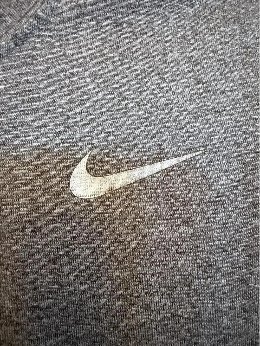 Men’s This is a gray Nike Dri-FIT long sleeve training shirt Sz.M